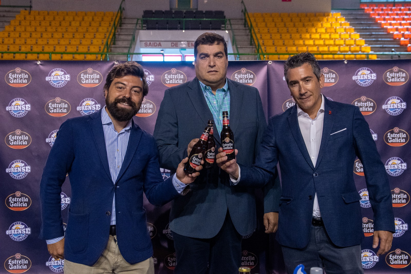 El Club Ourense Baloncesto presenta a Estrella Galicia como patrocinador principal para el actual curso