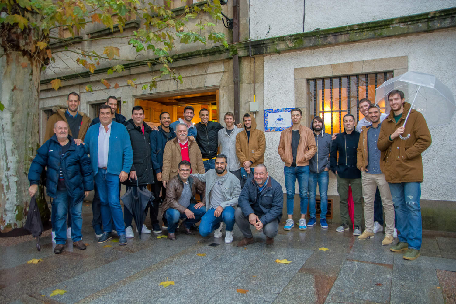 El Club Ourense Baloncesto celebra su comida de Navidad en el restaurante Ágape Liceo