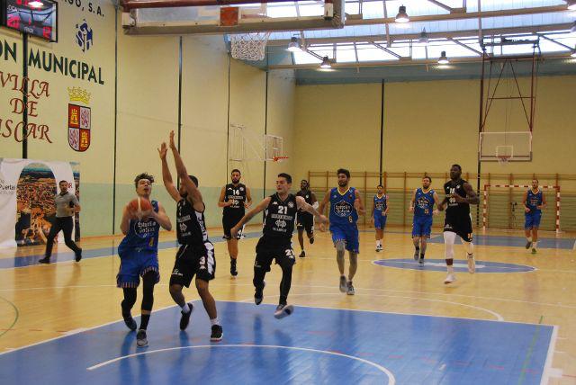 Los puntos en la pintura de Carramimbre Valladolid tumban a un Club Ourense Baloncesto peleón
