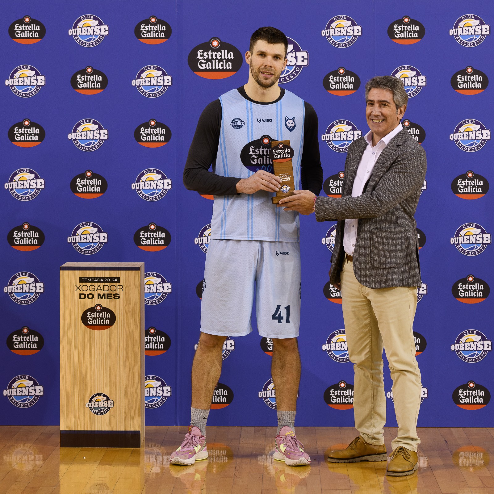 Ivica Radic álzase co seu segundo MVP Estrella Galicia da tempada
